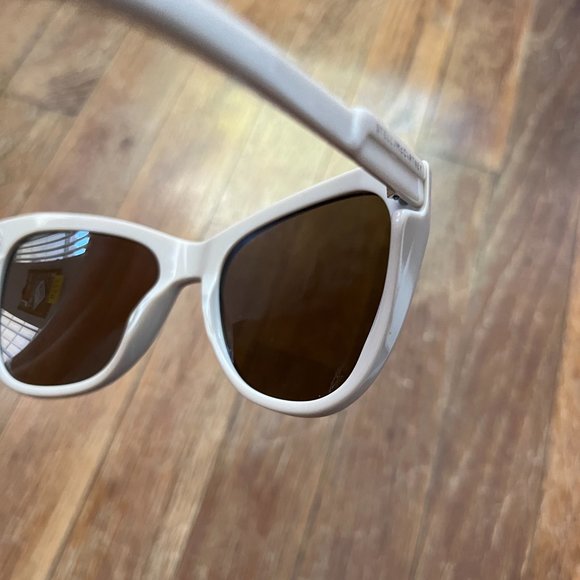 Stella McCartney Tan Mocha Slight Cat Eye Gradiant Sunglasses main image 8